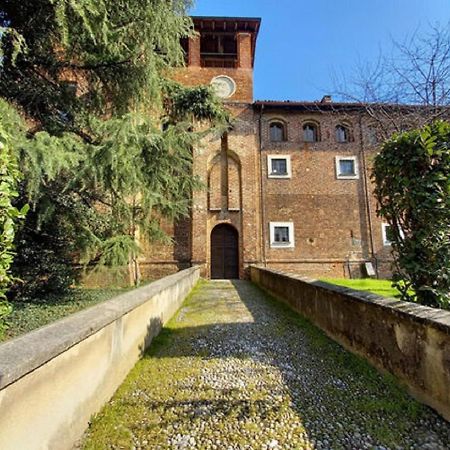 Alice Nel Paese Delle Meraviglie Sulbiate Exterior photo